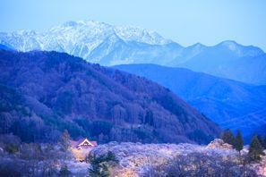 Leie bil Ina (Nagano), Japan