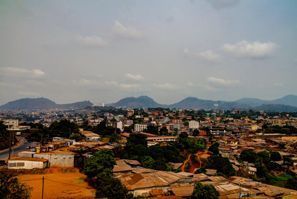 Leie bil Yaounde, Kamerun